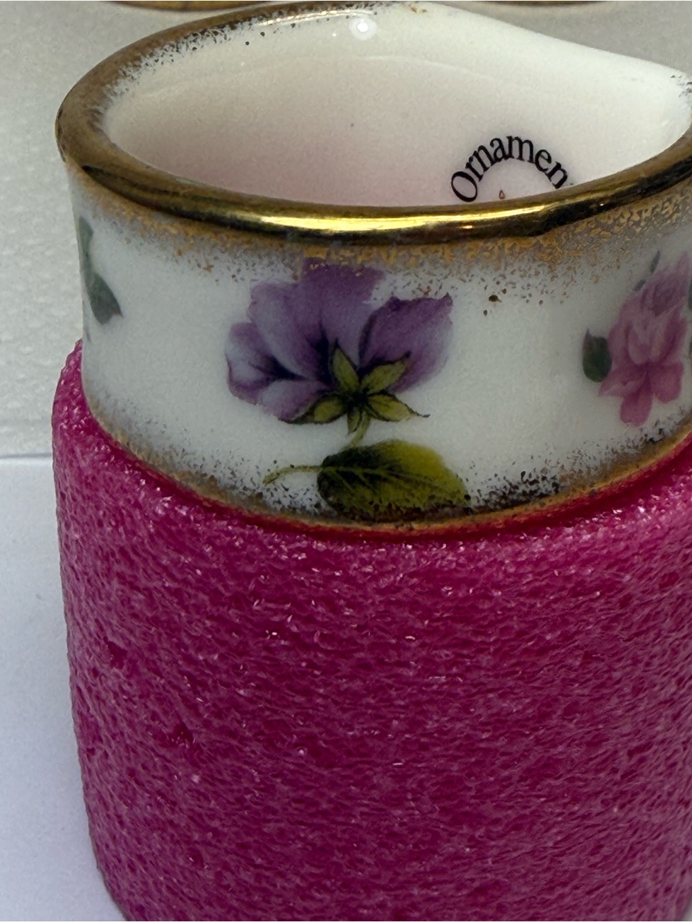 Set of 12 Ornamental Collectibles Fine China Napkin Rings - Picture 4 of 12